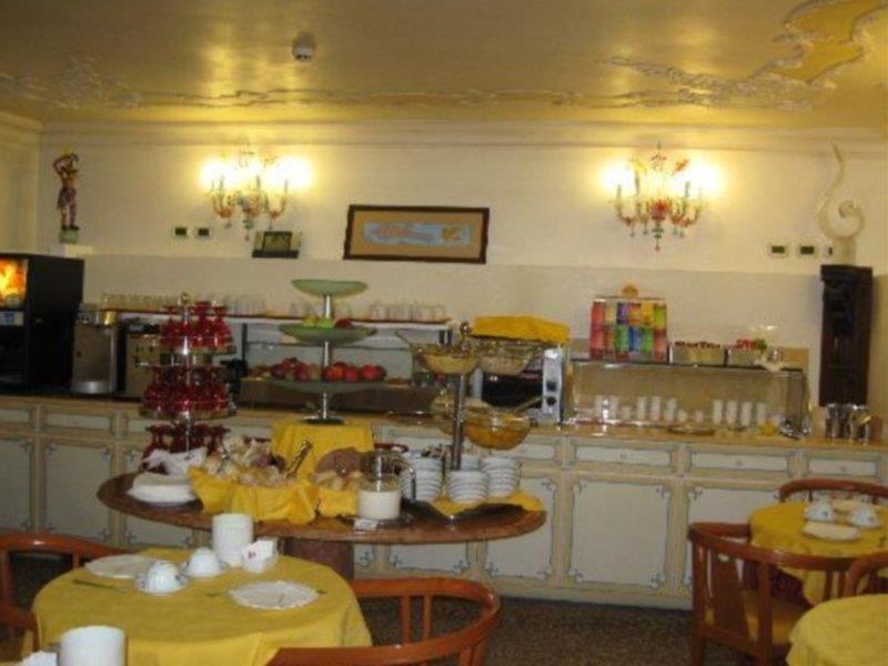 Hotel San Moisè